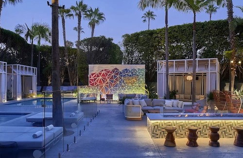 Downtown House | 3 Ocean View 2 Queens at Viceroy Santa Monica!