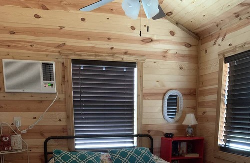 Edgewater Beach Cabin | Prime Total Eclipse viewing. Over three minutes of totality on April 8, 2024.