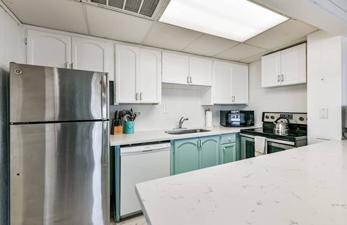 Galveston House | Pet-friendly home on the canal <1 mile to beach! Large top deck to enjoy.