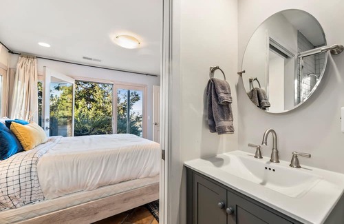 Valley Center Resort | Private Home on 9 Acres, View. Salt Water Pool & Spa. CLEAN FEE WAIVED