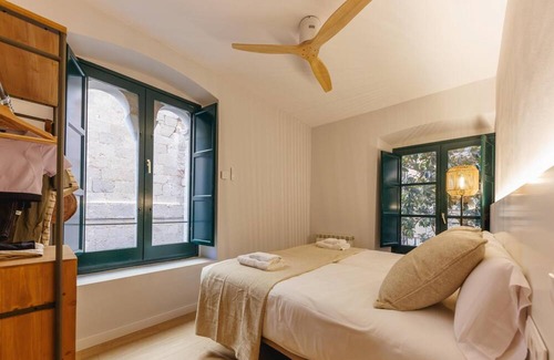 Barri Vell Apartment | Bravissimo Catedral, with monumental views