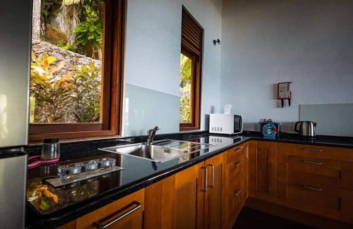 Port Glaud Villa | Private Ocean View Villa 1.