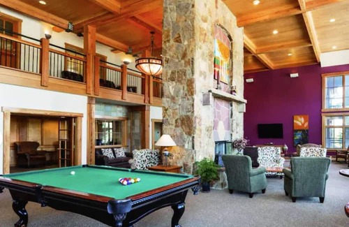 Four O'Clock Villa | Ski-in Studio at amenity-rich resort. Walk to Beaver Run. Avail 1/28-2/4