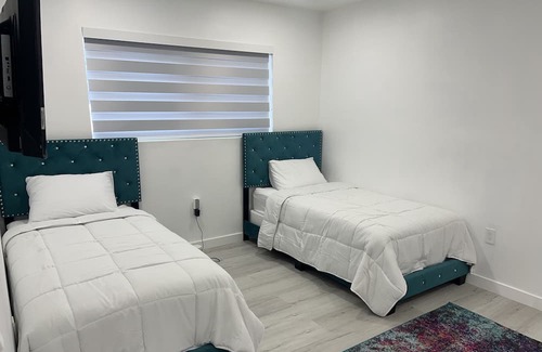 Biscayne Park House | Peace and Quiet
