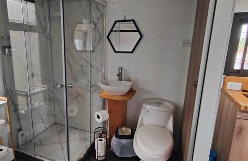 Villa Bonita Apartment | Comfort and privacy of a small house, just 10 minutes from Airport!