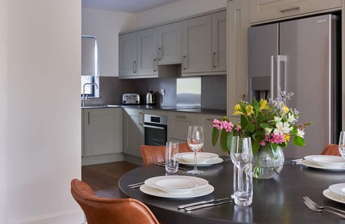 Chittlehamholt Cottage | The Mole Resort sleeps 4 guests in 2 bedrooms