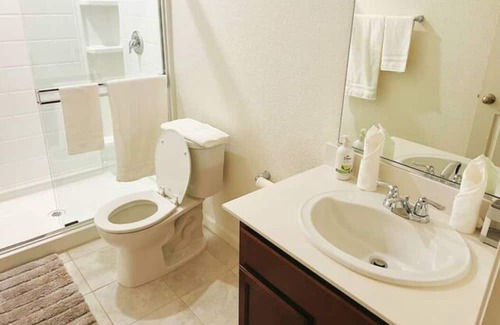 Pleasant Grove House | Luxury Roseville Family Party House