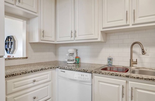 Eustis Apartment | Charming 1BR Apt in Eustis! by RedAwning