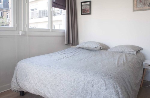 Quartier de Javel Apartment | Cosy apartment with balcony in the heart of Paris