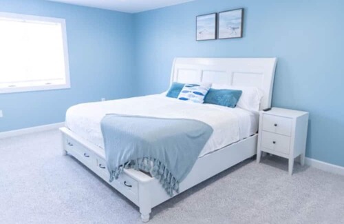 Caseville Condo | Luxury Condo Overlooking Marina and Downtown