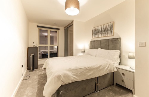 Gascoigne Apartment | Bring the whole family to this great place with lots spaces for fun
