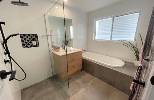 Kingscliff House | Seas Of Green 5 Bedroom Beach House w/ Pool Entire home in Kingscliff Australia