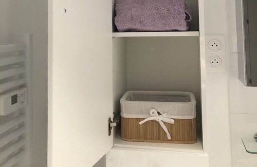 Croulebarbe Apartment | "Un nid de Paradis"