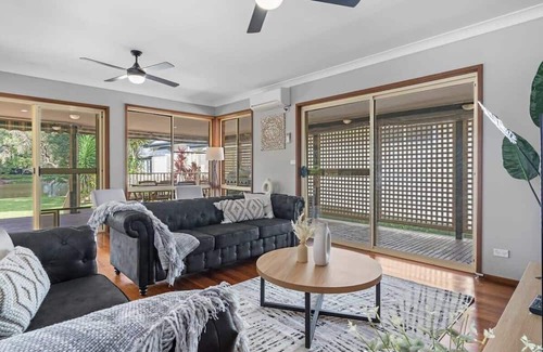 Chittaway Point House | Lakefront Serenity - Kayaks Available