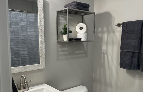 Westfield House | 4BR/2bath