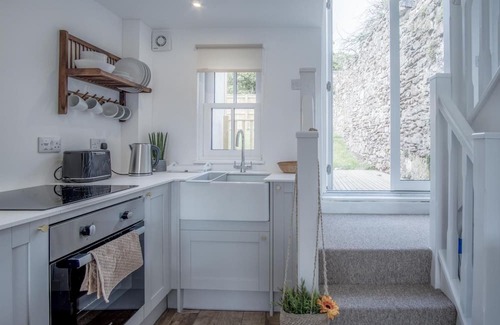 St Brides House | Brook Cottage - 1 Bedroom Cottage - Dale