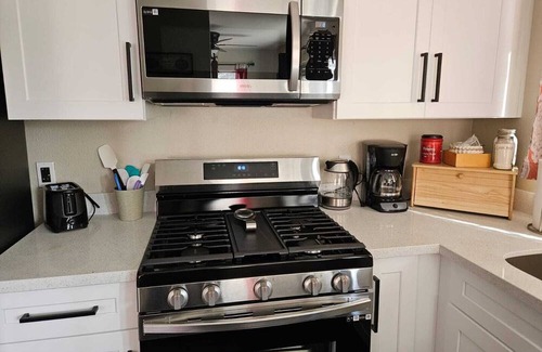 North Las Vegas House | Spacious Townhome 4 Bedroom with 7 Beds Sleeps 13