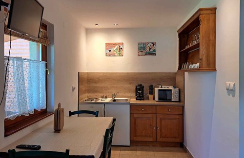 Tiszafured House | Holiday home with outdoor pool and WiFi