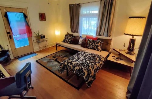 Central Oklahoma City Apartment | Sparrow Apartment