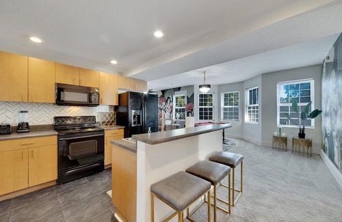 Tampa Heights House | Colorful Comfort - Pool Table - Spacious & Modern