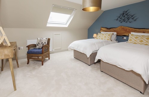 Stornoway Apartment | Park Suite 1 - up to four guests, close to Stornoway centre.