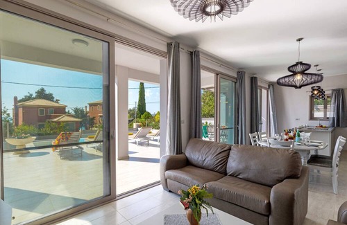 Argostoli Town Villa | Villa Effi Lourdas