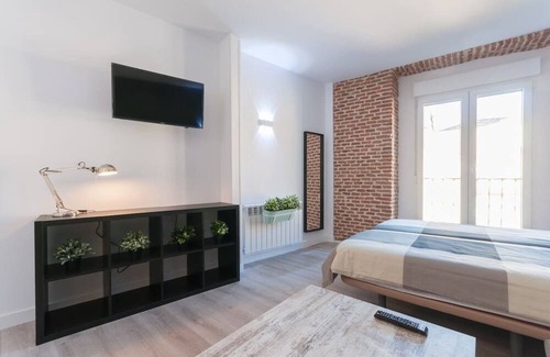 Barrio de La Latina Apartment | **Studio Centre-La Latina-Sol-WiFi, A/C**