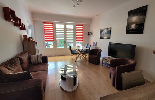 Saint-Vincent-de-Tyrosse House | Jolie Villa Avec Jardin Privatif à 15 Minutes des Plages