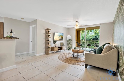 Aventura Apartment | Modern 2BR Haven: Prime Aventura Living