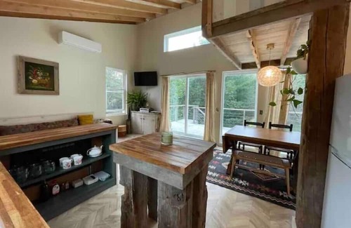 Hinesburg Apartment | Lofty Dreams