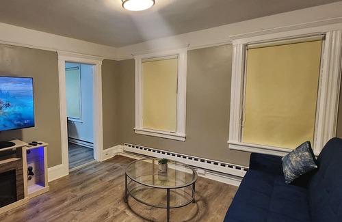 Cove - East Side - Shippan Apartment | Luxury 2Br with loft space 5 minutes to Downtown/Beach/ w Deck. Pet friendly!
