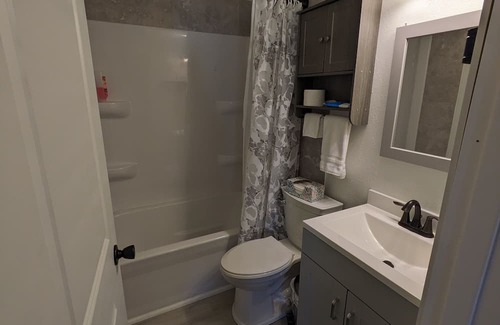 Ashwaubenon House | Cozy Newly Remodeled Two-Bedroom Townhouse in Green Bay Near Lambeau!