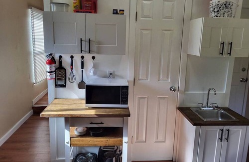 East Kootenay Apartment | (A)Quaint 2 bd apt w/view 4 guests