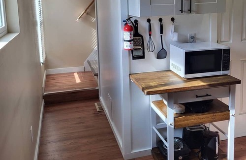 East Kootenay Apartment | (A)Quaint 2 bd apt w/view 4 guests