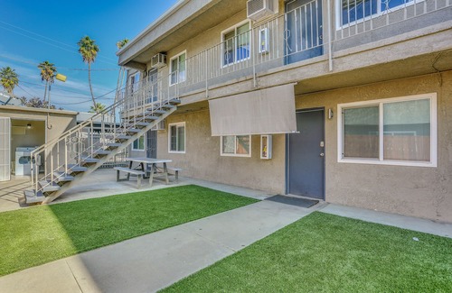 Raisin Apartment | Sunlit Fresno Apartment: 4 Mi to Old Town Clovis!