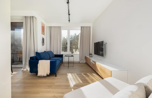 Stare Miasto District Apartment | Winiarska Studio | 3 Guests | Parking | Balcony