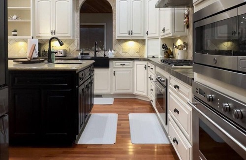 Peters Villa | Lavishness and privacy rolled into one.