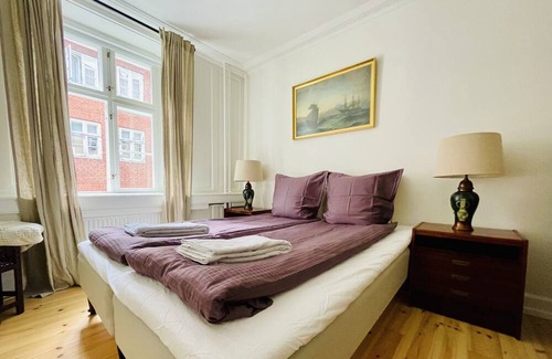 Copenhagen City Centre Apartment | Fiddle House: Your chic and charming residence in the heart of Copenhagen!
