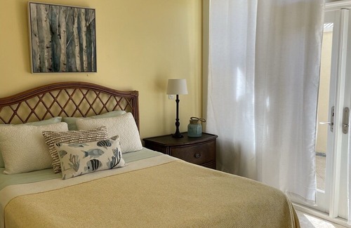 Jimmy Hill Villa | Exuma Georgetown Ocean Front Vacation in Paradise