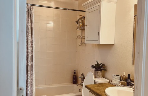 Broadmoor Cottage | Walkable to The Broadmoor Hotel, Seven Falls and Stratton Open Space
