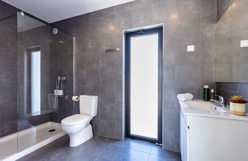 Sagres House | Villa Drop In with private pool and garden in Sagres