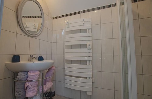 Saint-Thibault House | Le paradis des ecureuils