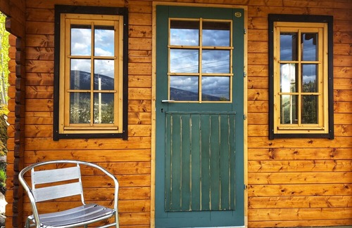Nelson Cabin | Peaceful and Relaxing Cabin with Breathtaking Views!