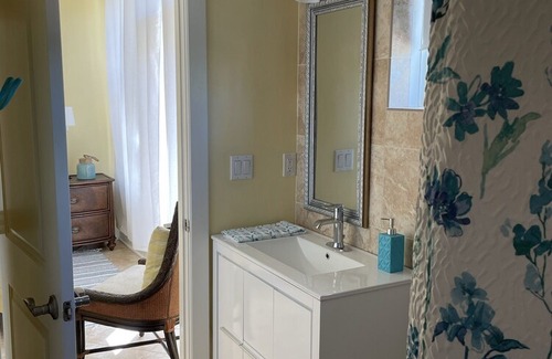 Jimmy Hill Villa | Exuma Georgetown Ocean Front Vacation in Paradise