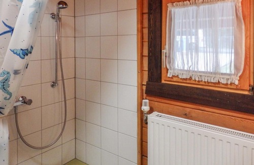 Escherode House | Stunning Home In Staufenberg With Wifi