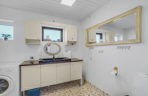 Sejerslev House | Beautiful Home In Nykøbing M With Wifi