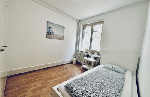 Balsthal Apartment | Monteurzimmer - Worker's accommodation - ZIMMERzuVERMIETEN in Balsthal Solothurn