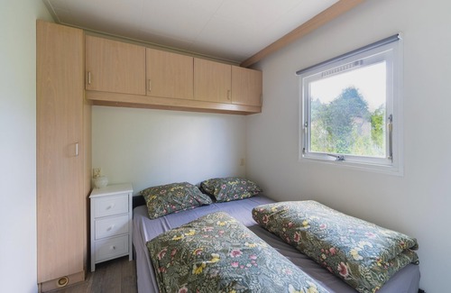 Stegeren Ski Chalet | Chalet in Stegeren near Forest and Pond
