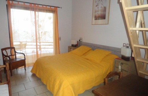 Ambronay Bed & Breakfast | Le Grand Noyer