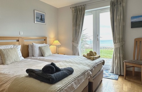 Brora Apartment | No2 The Links Apartment, Brora